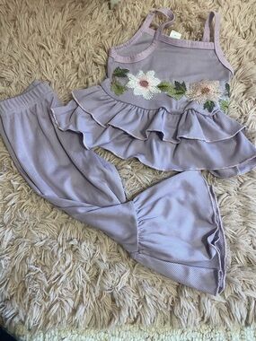 Lavender Ribbed Tank & Leggings Set (Fits Like 24m/2T)